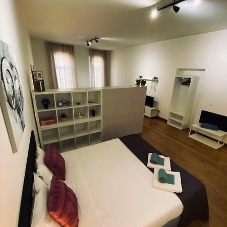 Studio A Zona Historica Clerigos Porto Bagian luar foto